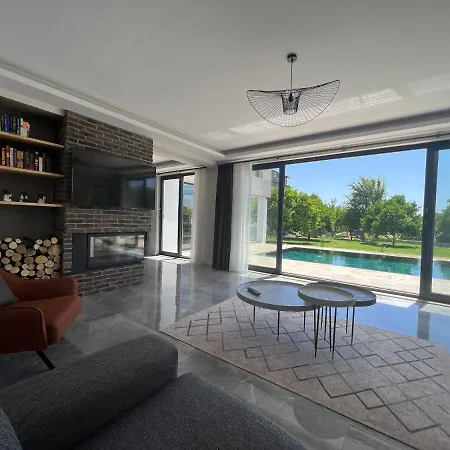 No:22 House